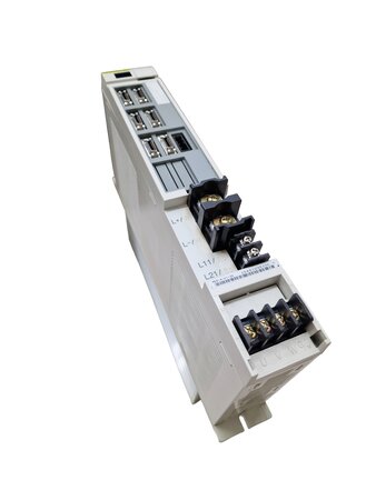 Additional image Mitsubishi MDS-A-V1-35 servo drive unit with connectors and power terminals