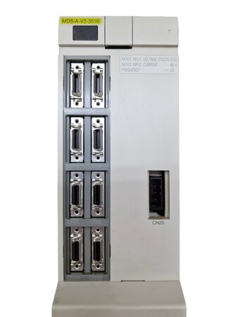 Zusatzbild Frontanschlüsse der Mitsubishi MDS-A-V2-3535 Servo Drive Unit mit CN-Steckverbindern